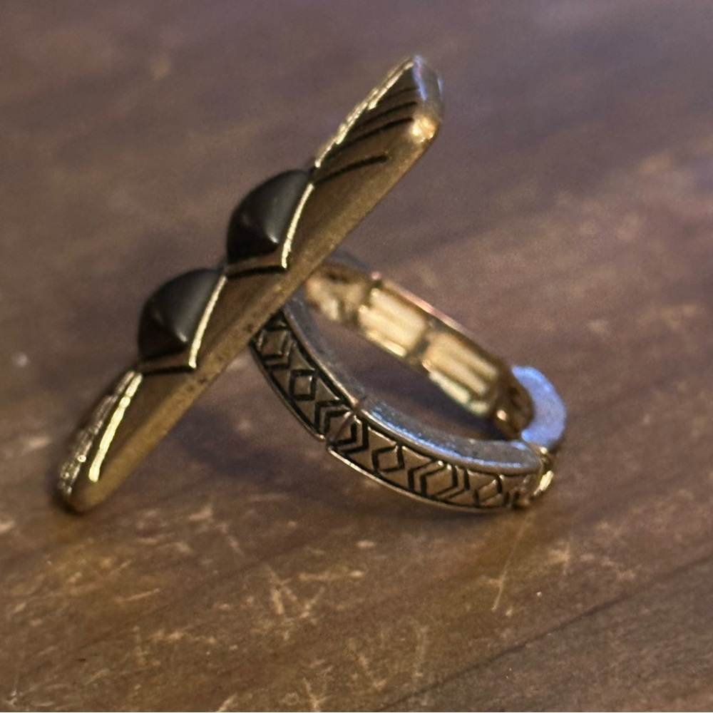 Vintage Rectangular Aztec Stretch Ring - image 5